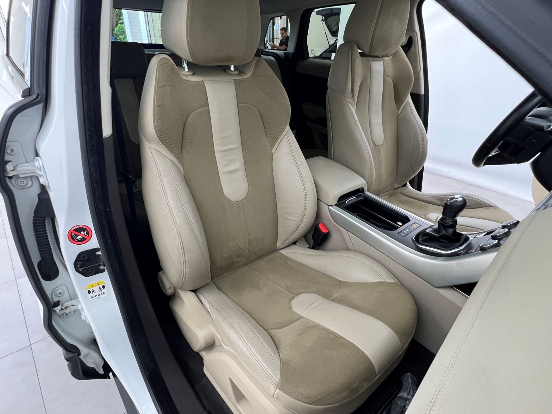 Range Rover Evoque 5p 2.2 td4 Pure 150cv - Autosani